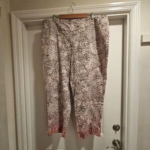 Stylish Zac & Rachel Black and White Animal Print Ankle Cropped Pants